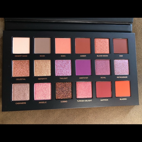 NIB NWT Huda Beauty Desert Dusk Eyeshadow Palette - Picture 2 of 16